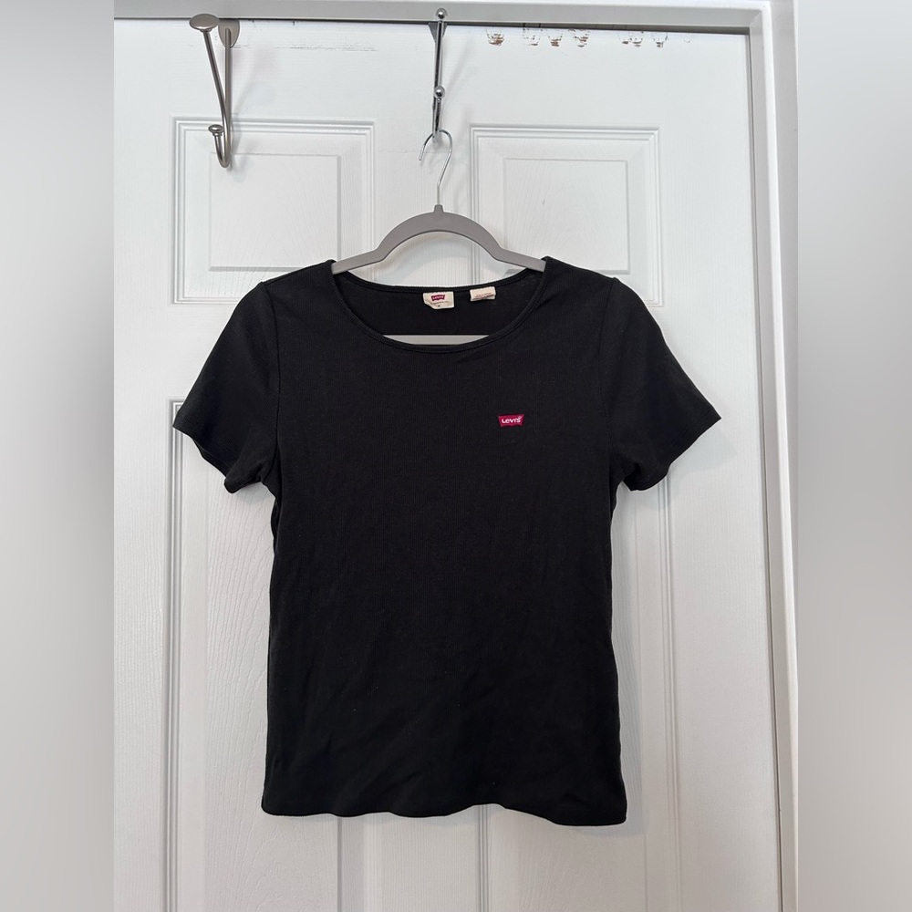 Levi's Black Crew Neck Tee